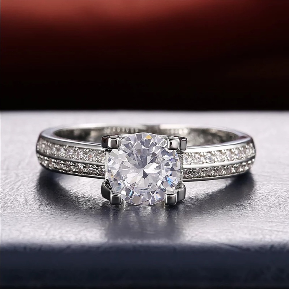 New Women’s 925 Silver Sapphire wedding Ring - Picture 6 of 6